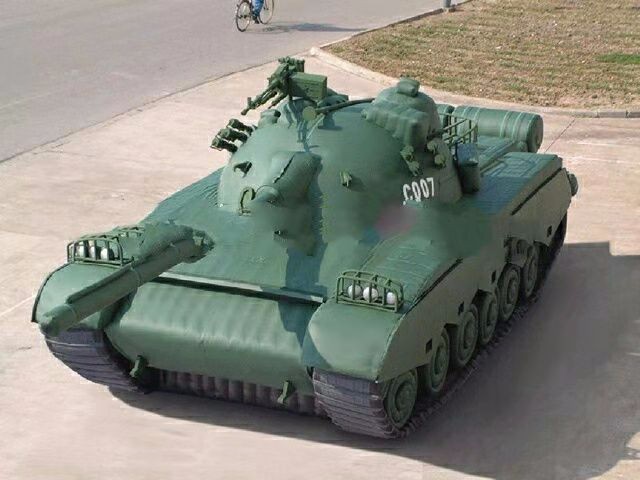 裕华军用充气坦克车